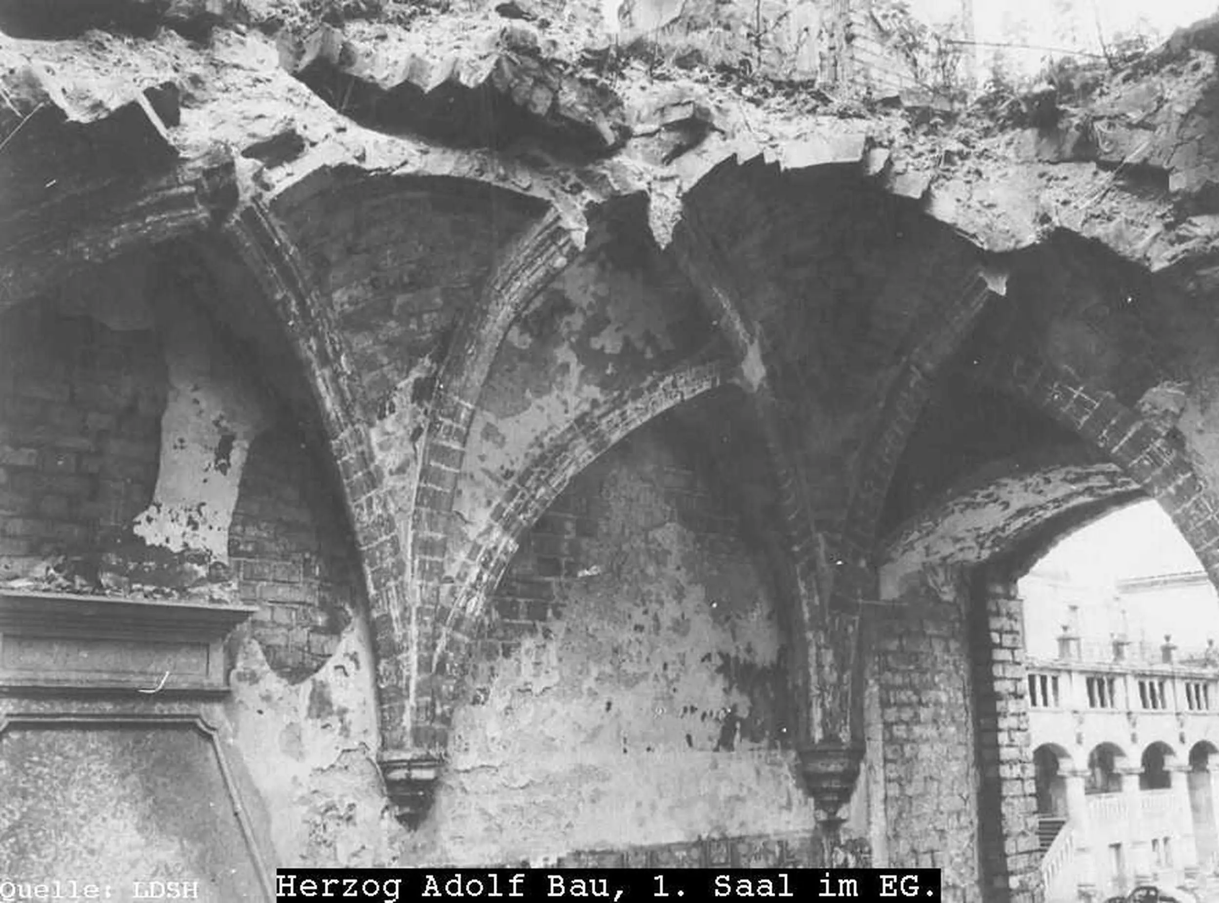 Kieler Schlossruine,Herzog-Adolf-Bau,Wandlager,Gewölbedecke,1. Saal im EG
