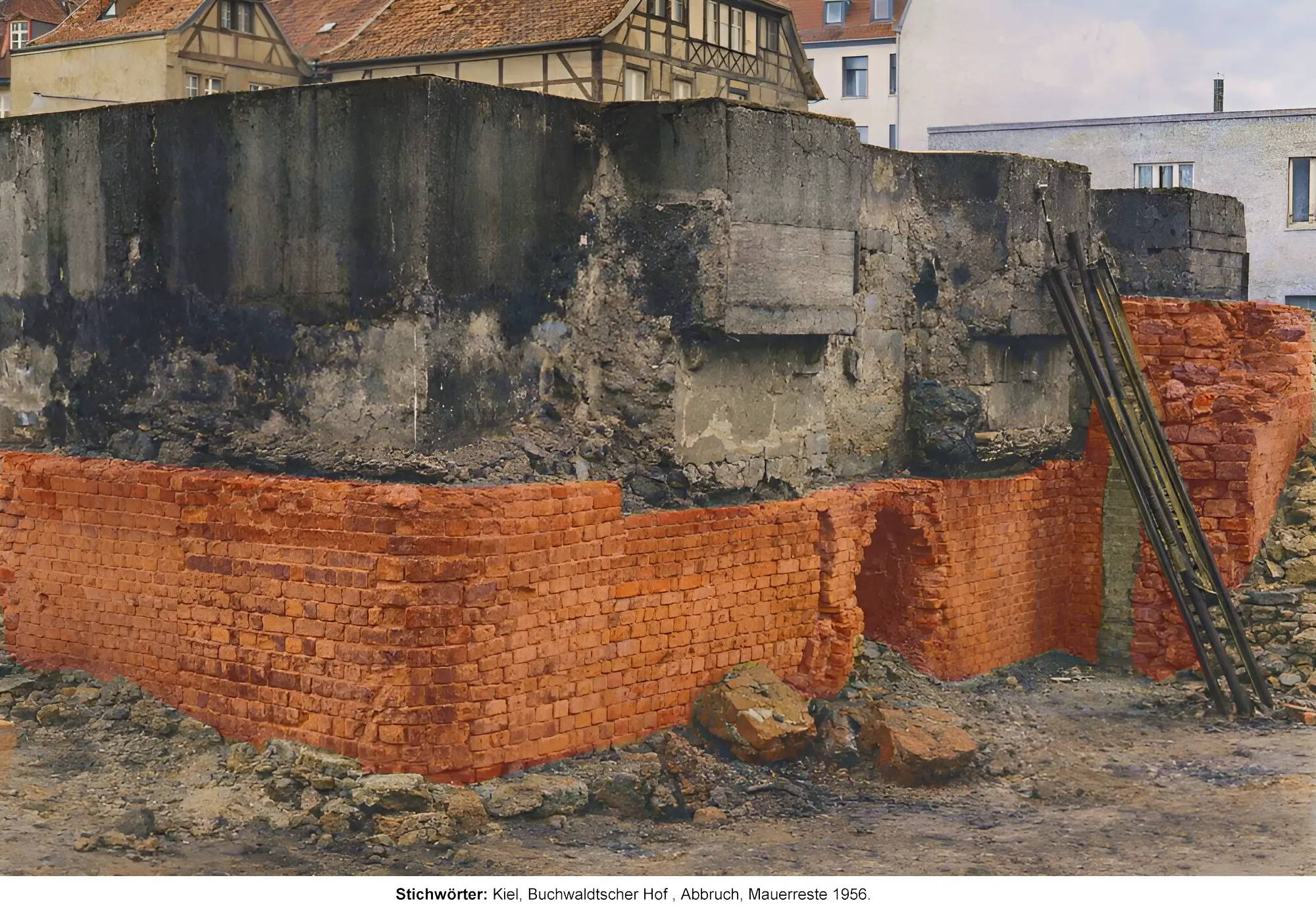 Buchwaldtscher_Hof Kiel- Abbruch Mauerreste-02