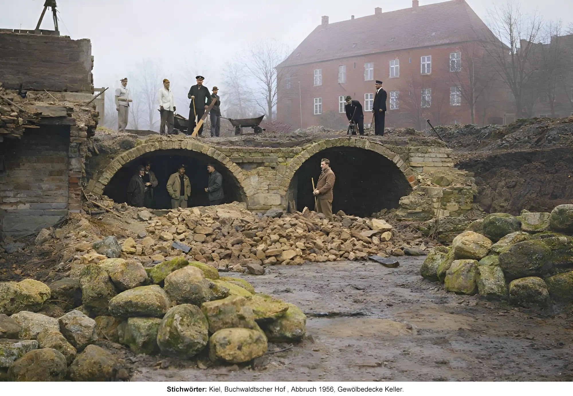 Buchwaldtscher_Hof Kiel- Abbruch Gew�lbekeller